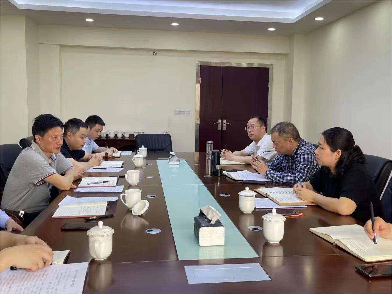 集團(tuán)黨委書記、董事長許大政一行赴巴中農(nóng)商行開展業(yè)務(wù)合作洽談會